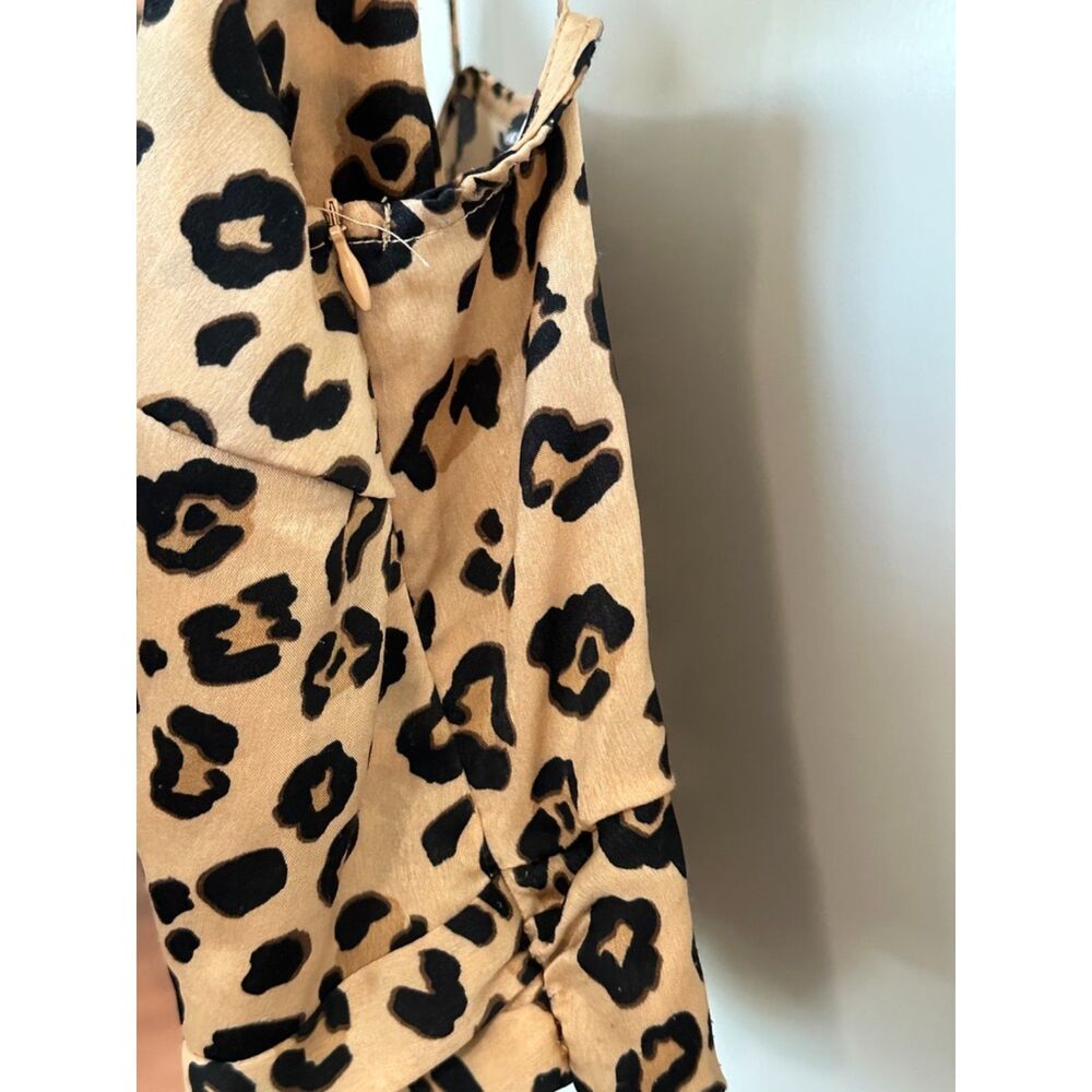 Olivaceous Cheetah Front Knot Cropped Spaghetti Strap Tank Top Women's Sz S